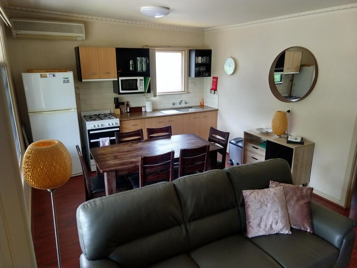 Cockatoo Cabin Halls Gap Buitenkant foto